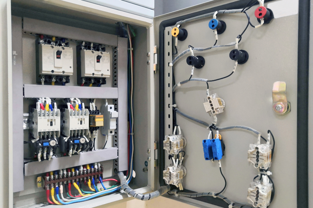 How Automatic Transfer Switches Enhance Standby Generator Systems