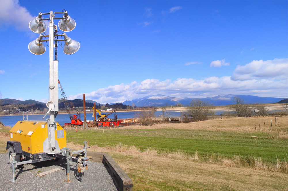 Choosing the Right Light Tower for Your Seattle Construction Site: A Guide for Project Managers